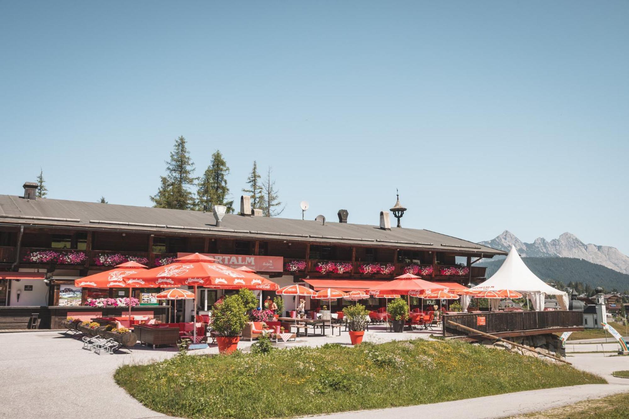 S P O R T A L M - Seefeld Seefeld in Tirol Exterior photo